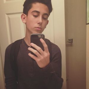 Meet your Posher, Ethan